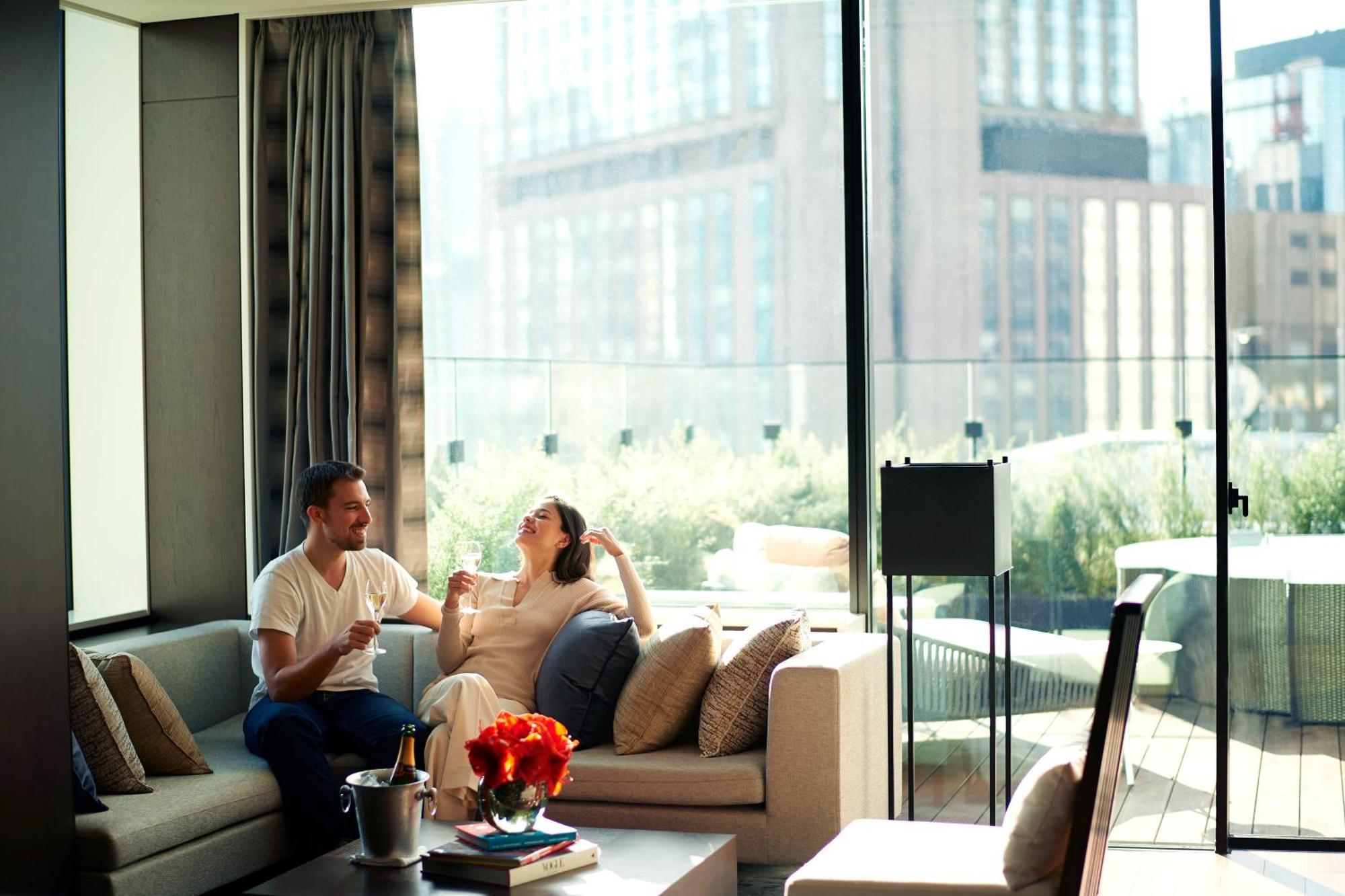 The Gate Hotel Tokyo By Hulic Bagian luar foto The Living Room at The Hari
