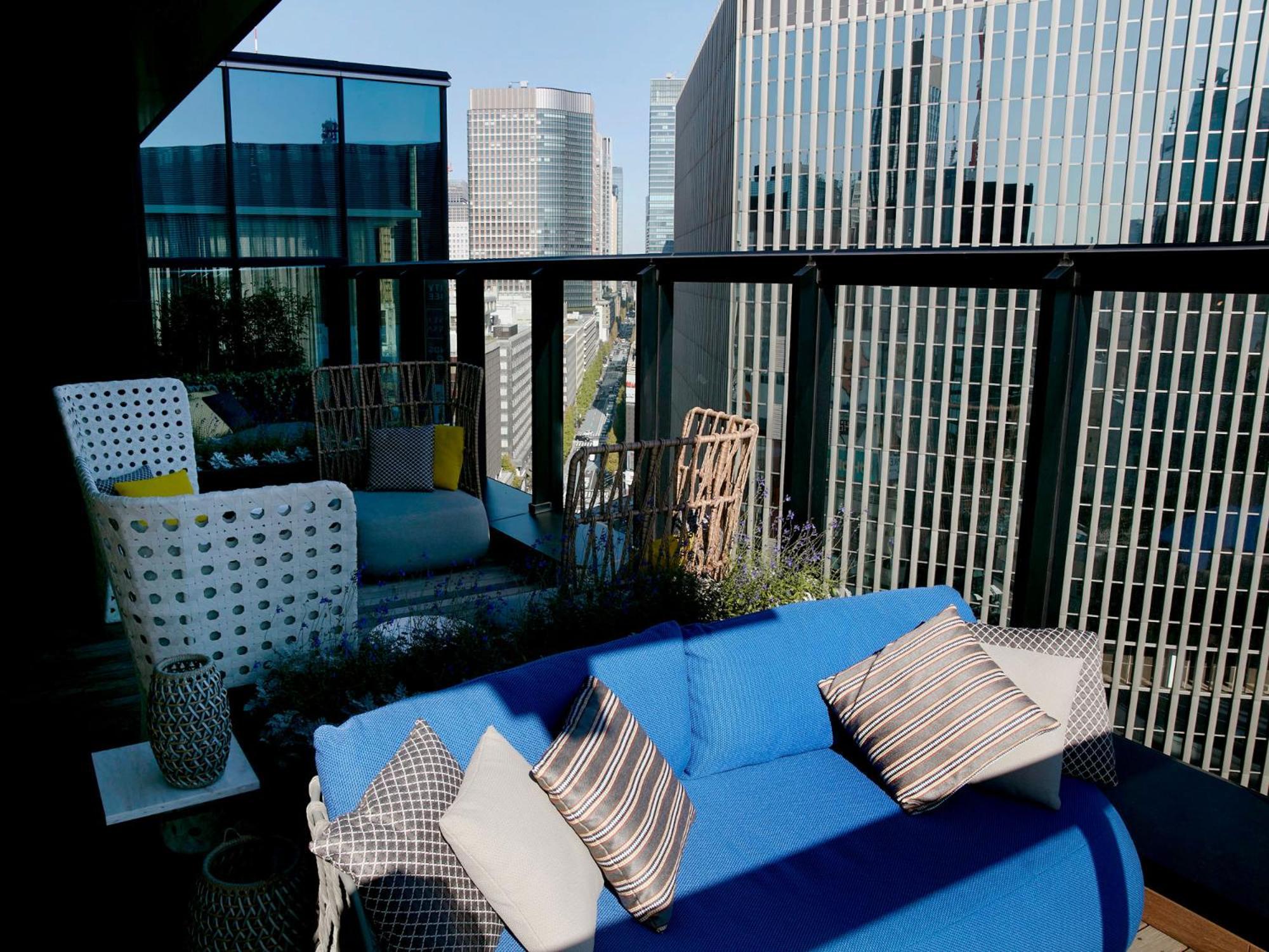 The Gate Hotel Tokyo By Hulic Bagian luar foto A balcony in a condominium in Japan