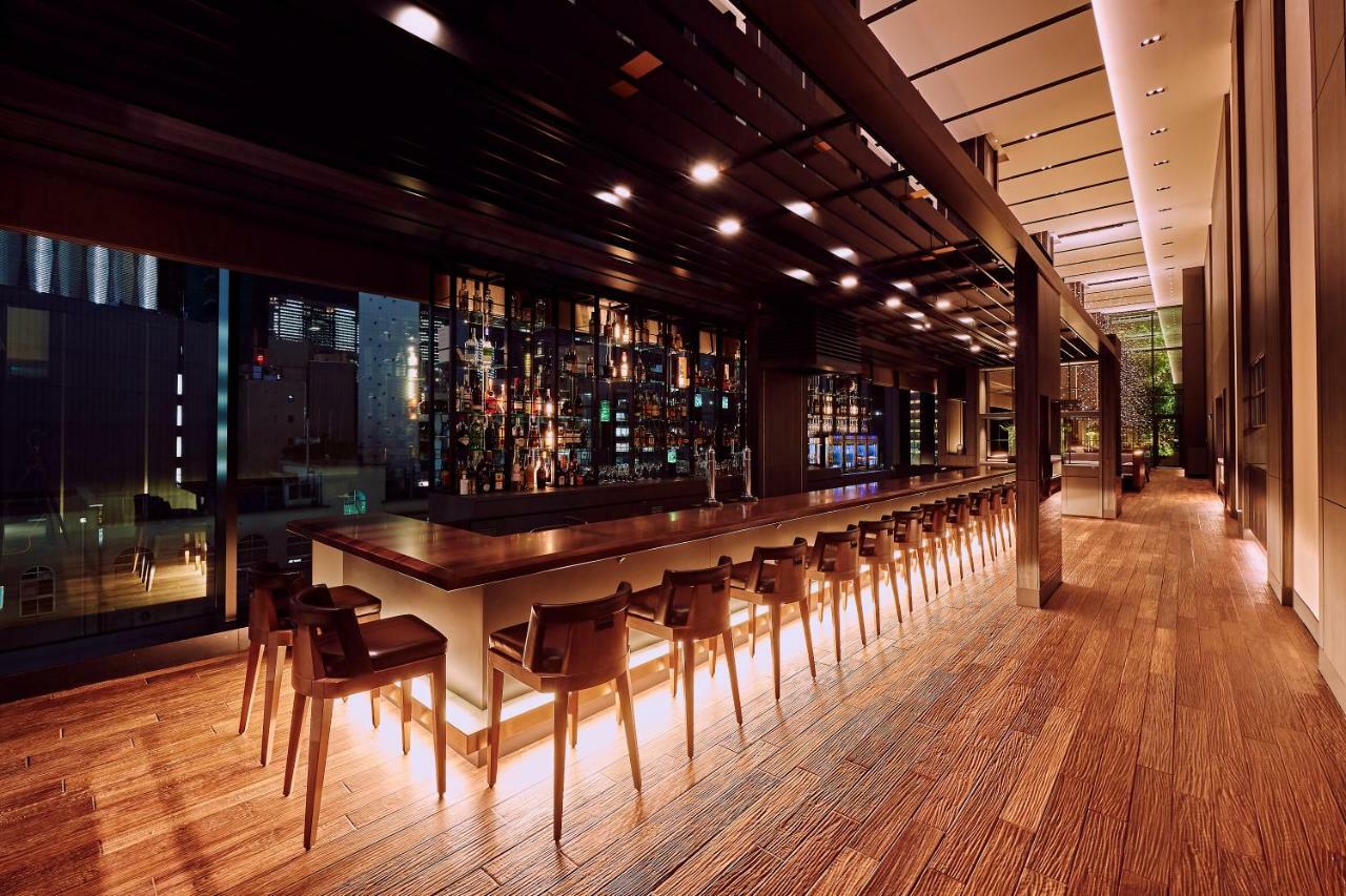 The Gate Hotel Tokyo By Hulic Bagian luar foto The bar at the 360° Sky Lounge